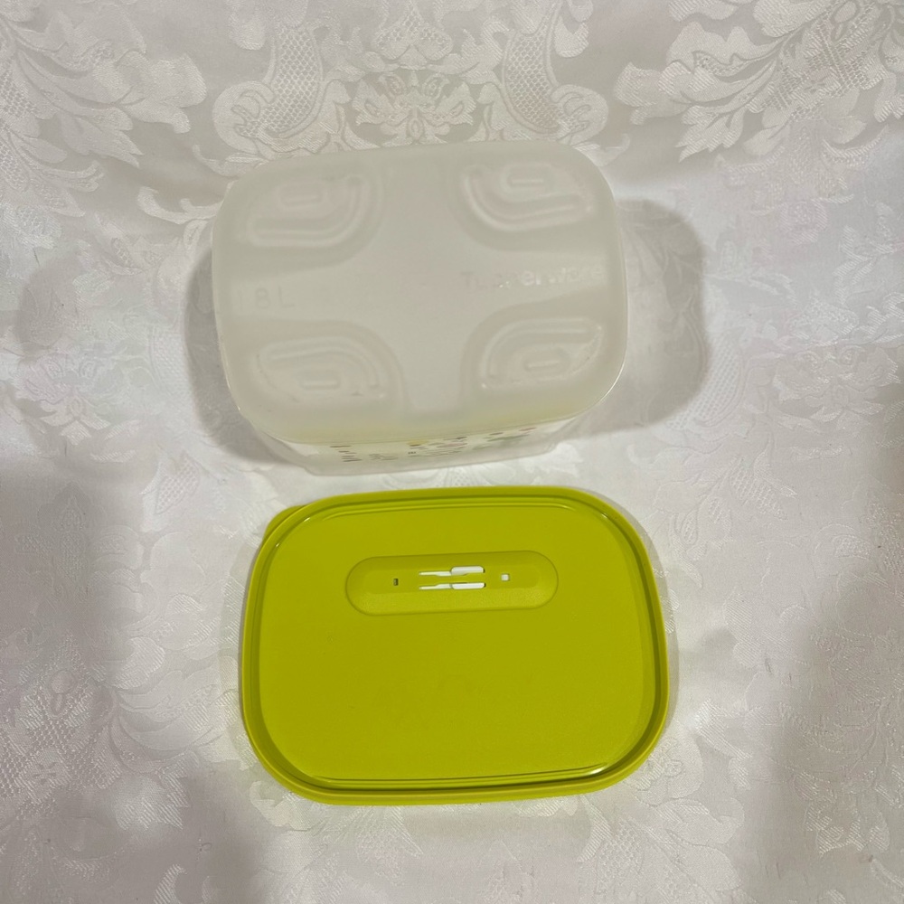 NEW (NIP) Tupperware FridgeSmart Food Storage Containers, 2 Piece Set (LAST one) - Picture 14 of 14
